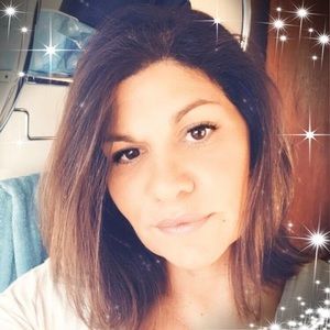 Meet your Posher, Lori ann